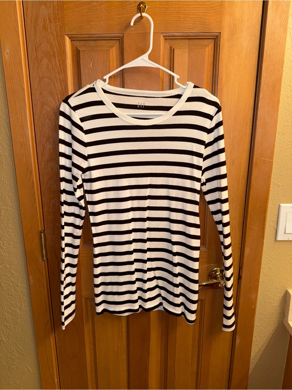 GAP Black and White Striped Long Sleeve Top